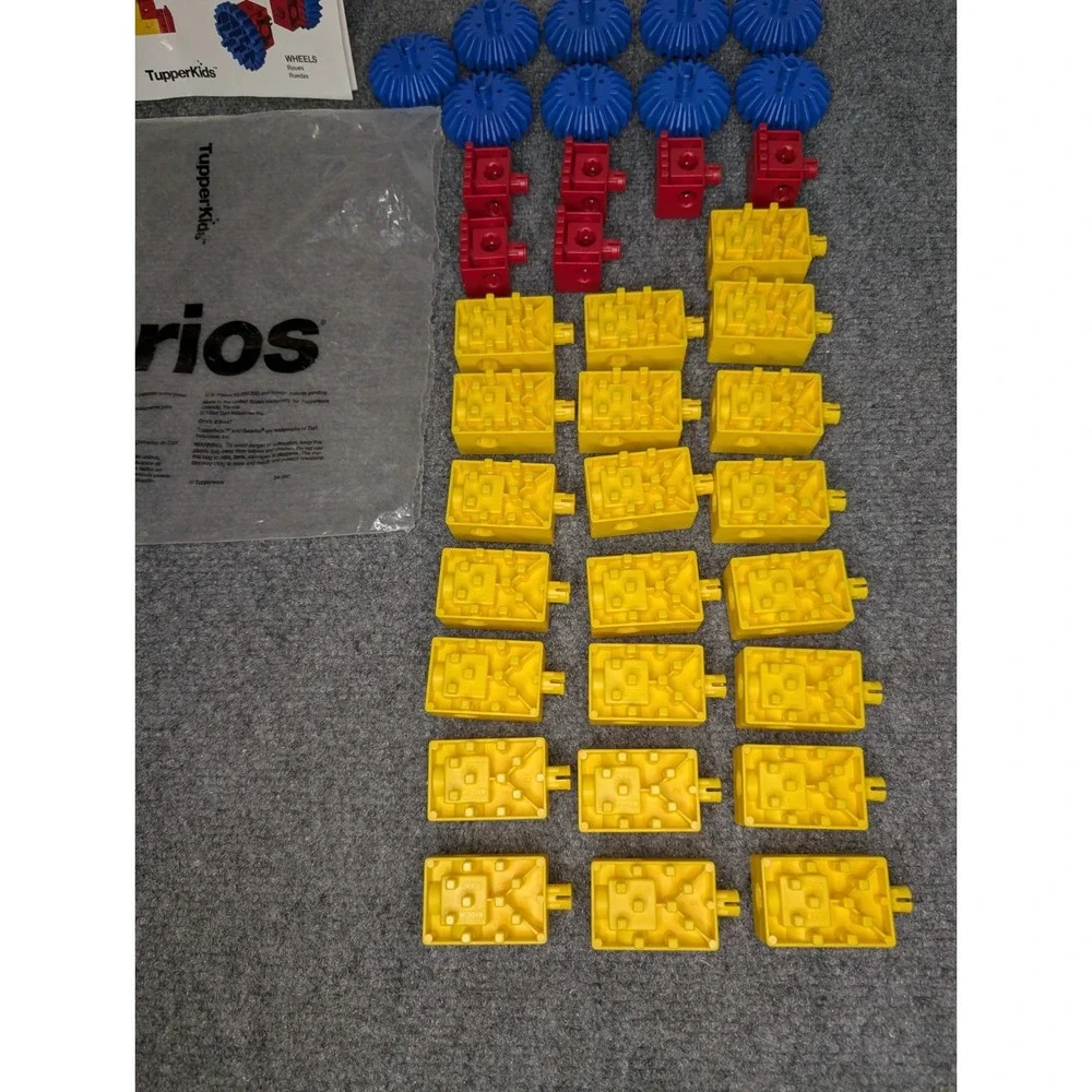 Vintage Lot Of 37 Gearios TupperKids TupperToys Tupperware Primary‎ Colors Build